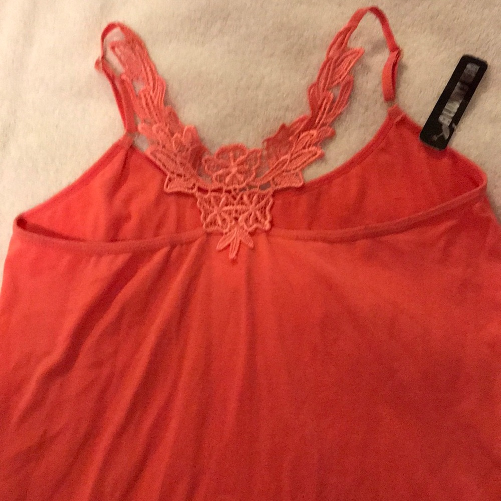 Three Tank Tops - Picture 7 of 7